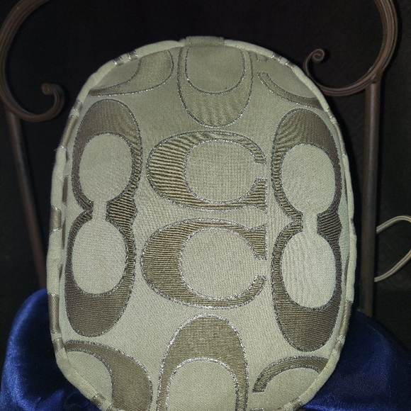 Coach signature drawstring purse - Picture 4 of 6